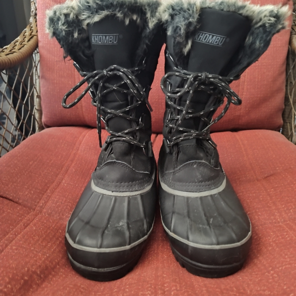 Khombu Women's Black Lace Up Boots 7M Item 14670 /North Star